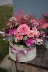 Flower box v jemných ružových tónoch